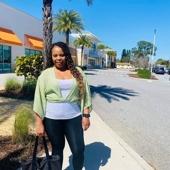 Flow wrap kimono top - Picture 5 of 5